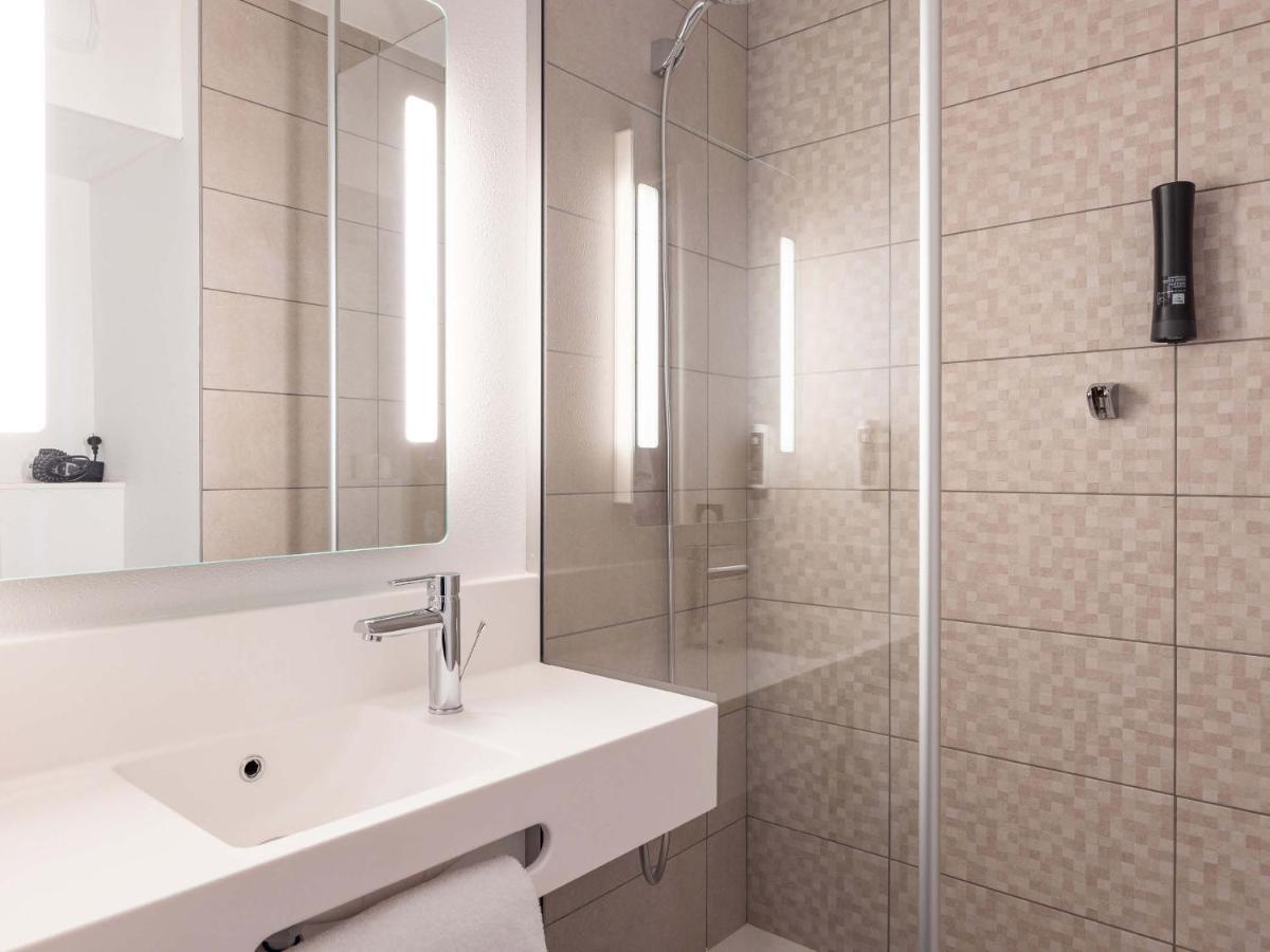 B&B Hotel Rennes Parc Expo Aeroport 布鲁兹 外观 照片